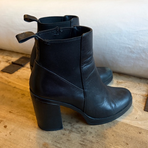 Steve Madden Boots - Picture 3 of 6